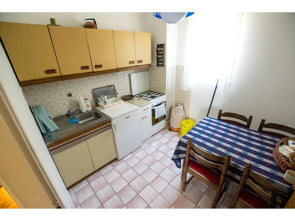 Apartments Velebit Starigrad Paklenica Εξωτερικό φωτογραφία