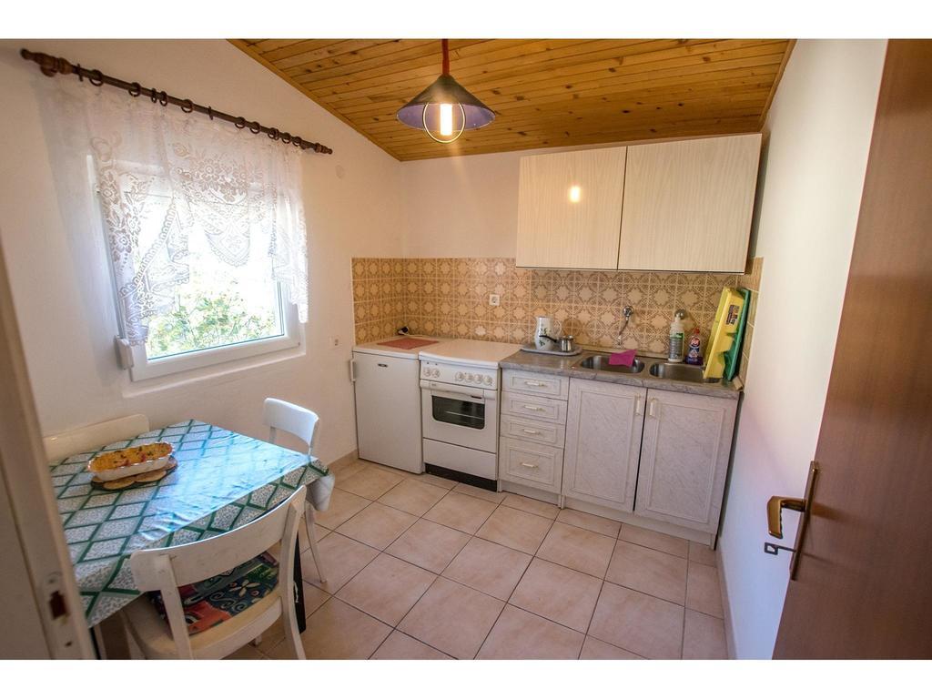 Apartments Velebit Starigrad Paklenica Εξωτερικό φωτογραφία
