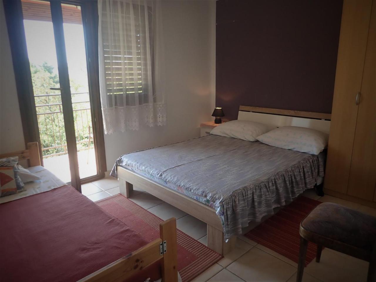 Apartments Velebit Starigrad Paklenica Εξωτερικό φωτογραφία