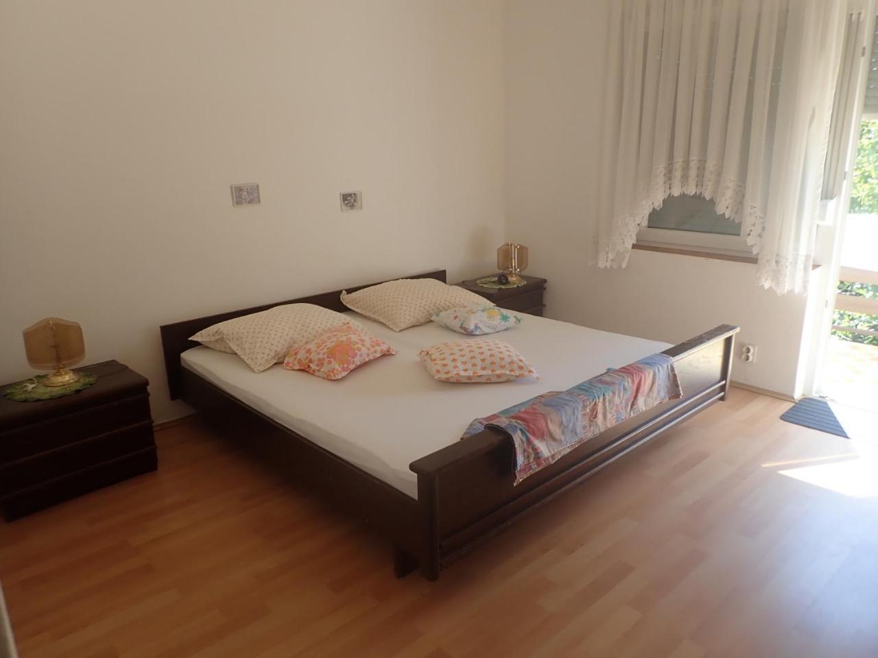 Apartments Velebit Starigrad Paklenica Εξωτερικό φωτογραφία